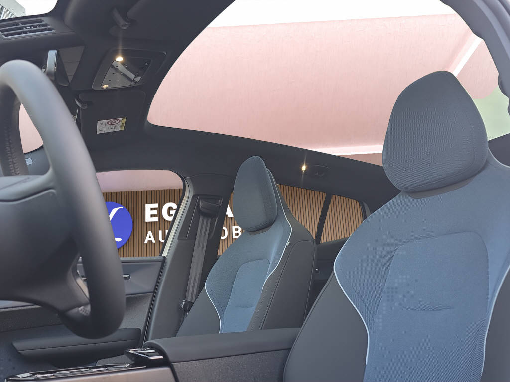 VOLVO EX 30 E60 Twin Ultra Performance AWD-image-12