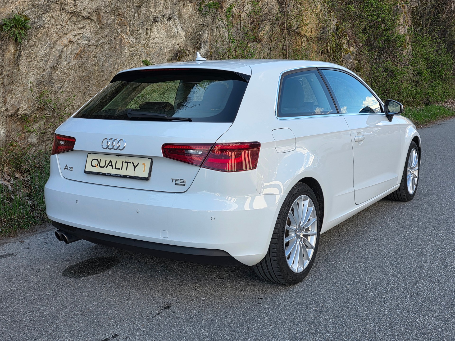 AUDI A3 1.8 TFSI Ambition quattro S-tronic-image-3