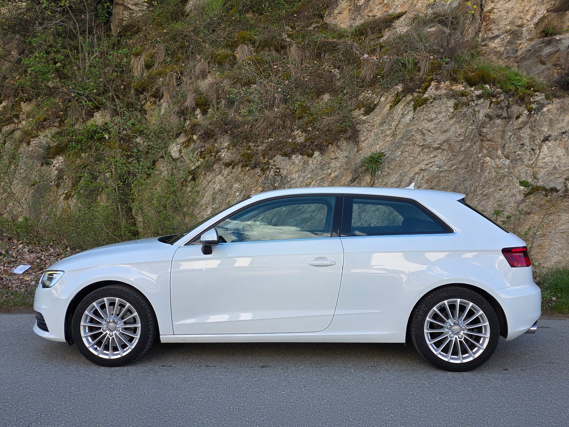 AUDI A3 1.8 TFSI Ambition quattro S-tronic-image-1