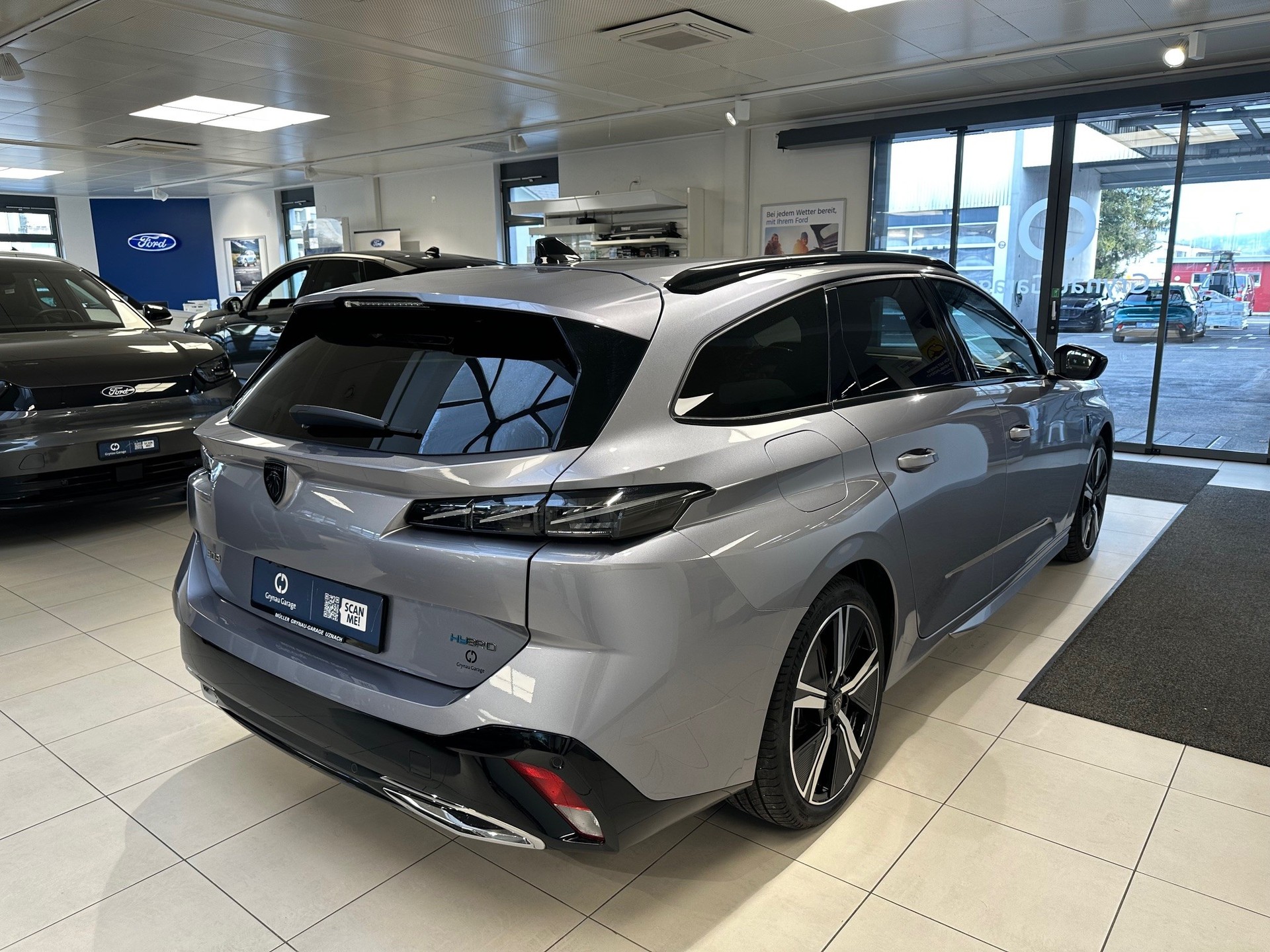 PEUGEOT 308 SW 1.6 PHEV 180 GT-image-3