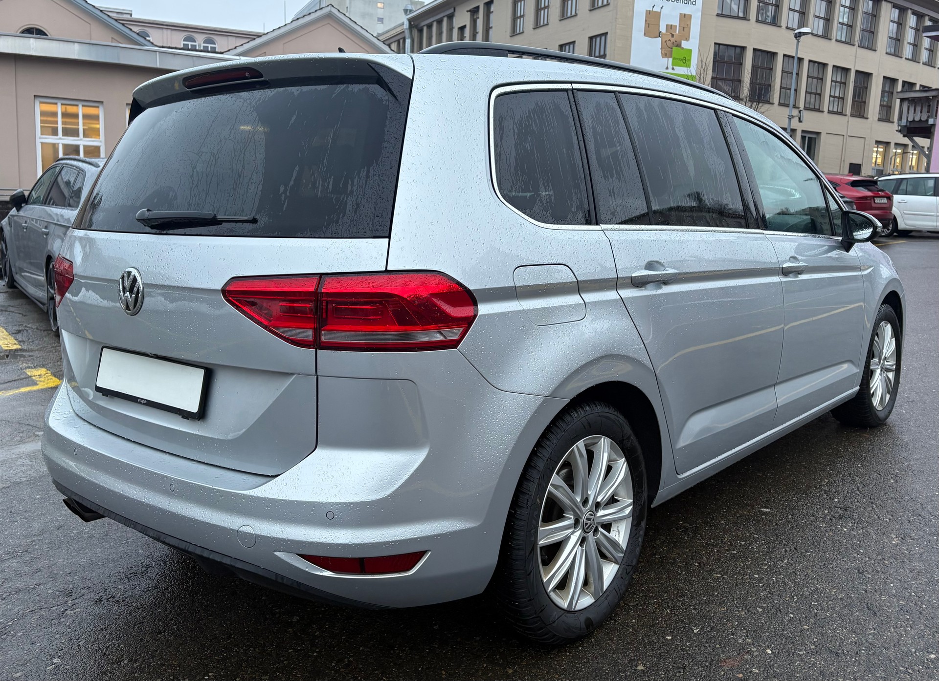 VW Touran 1.4 TSI BlueMotion Technology Comfortline DSG-image-3