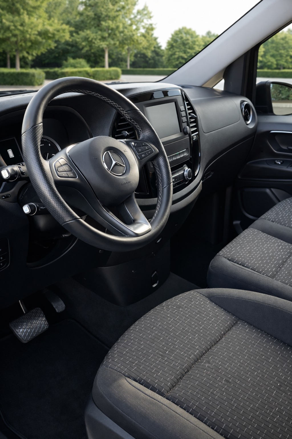 MERCEDES-BENZ Vito 116 CDI L Sel. 4M A-image-4