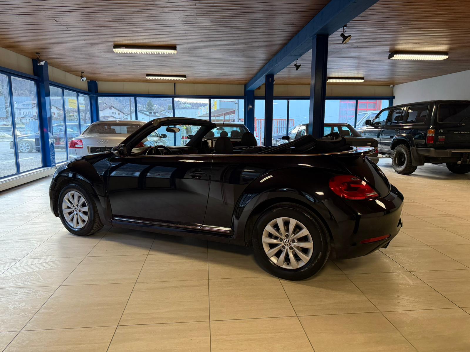 VW Beetle Cabrio 1.2 TSI BMT Design-image-7