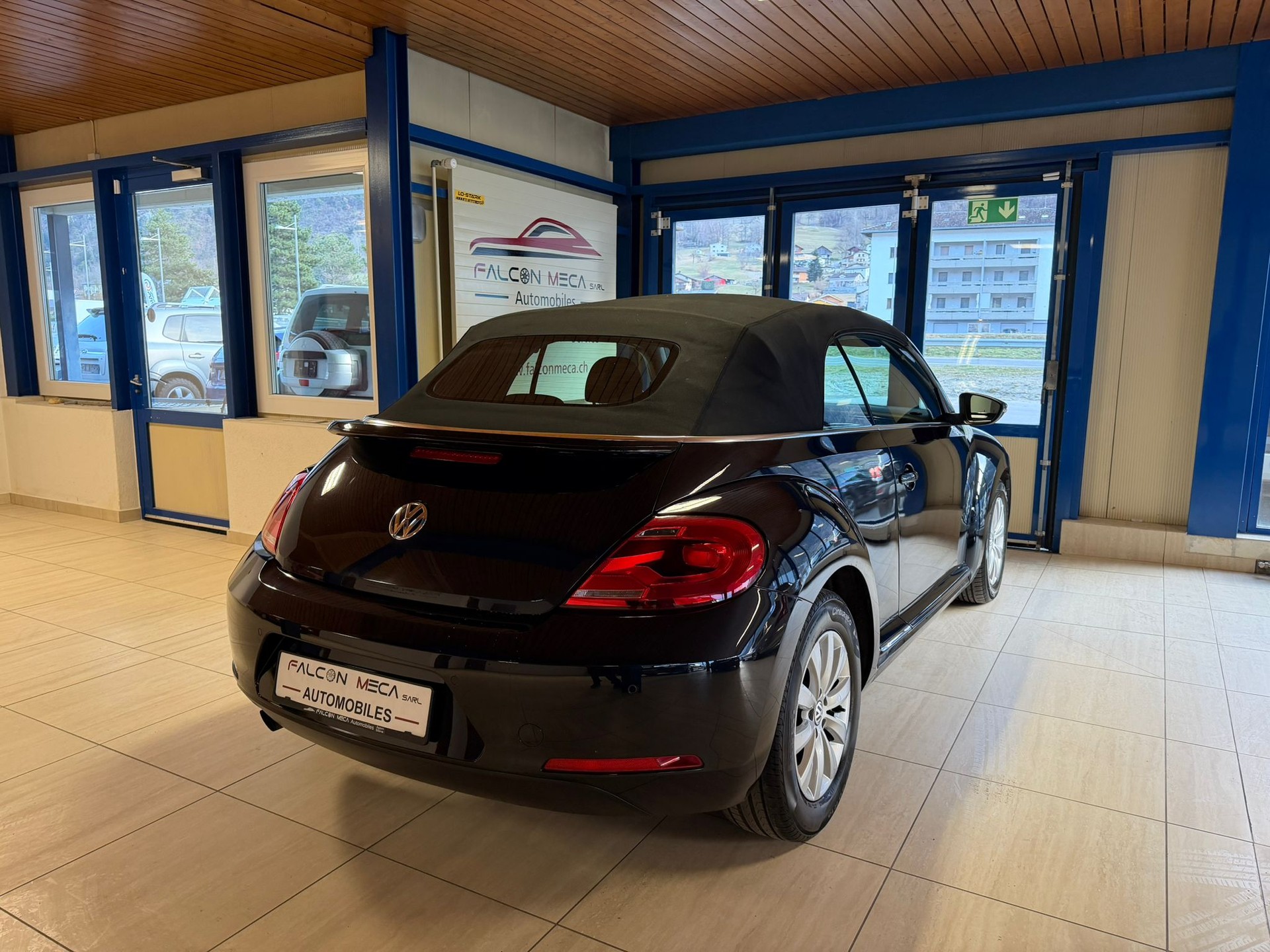VW Beetle Cabrio 1.2 TSI BMT Design-image-5