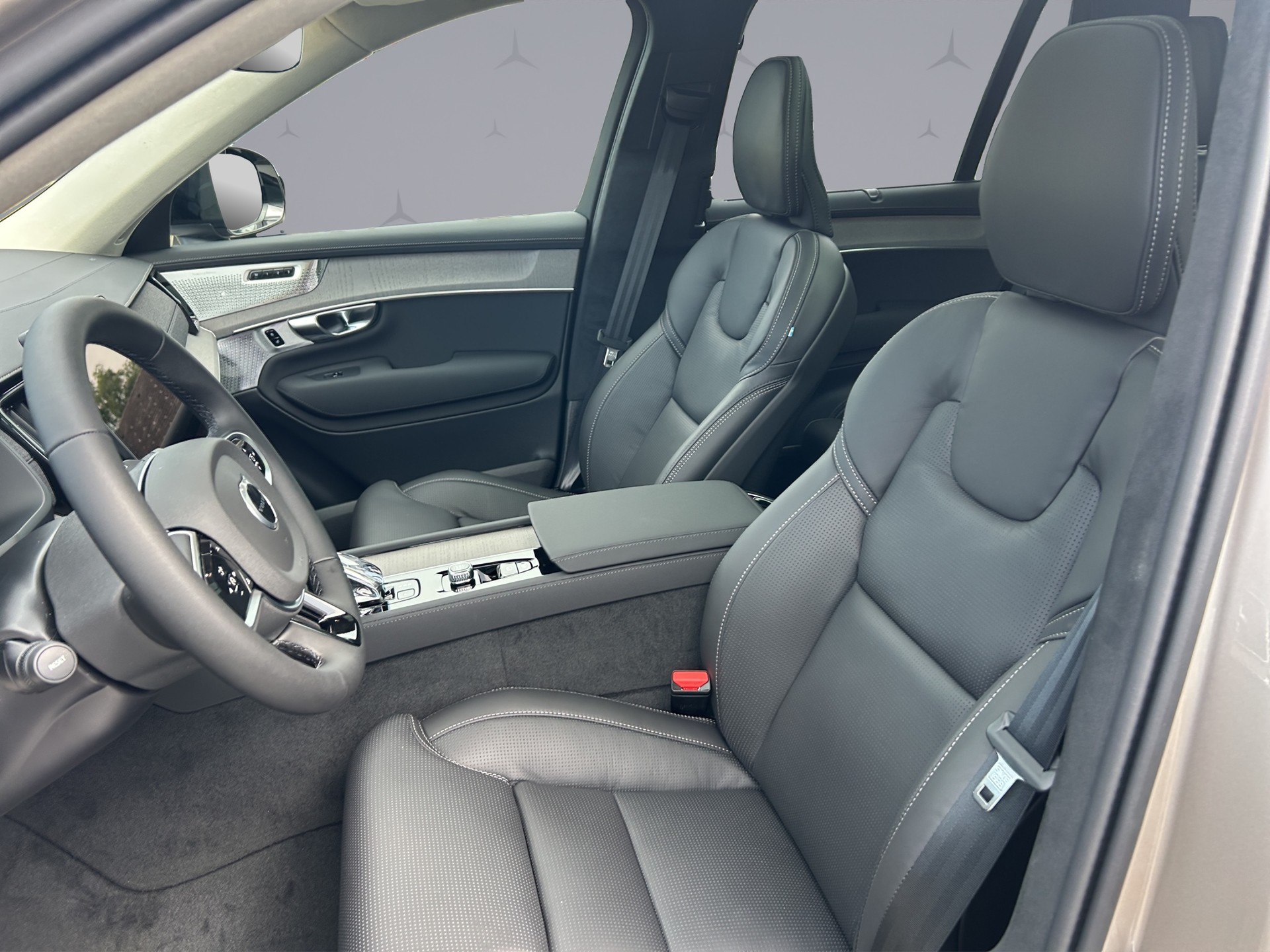 VOLVO XC90 2.0 T8 TE Ultra Dark eAWD-image-8