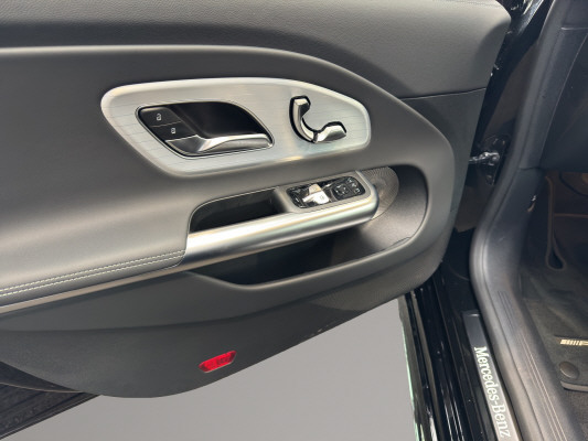 MERCEDES-BENZ CLA 220 8G-DCT 4Matic-image-9