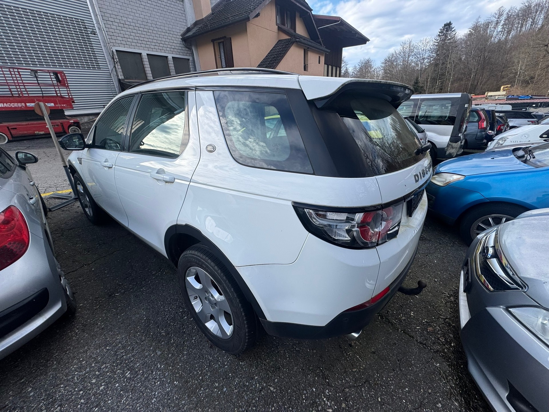 LAND ROVER Discovery Sport 2.0 eD4 S FWD-image-1