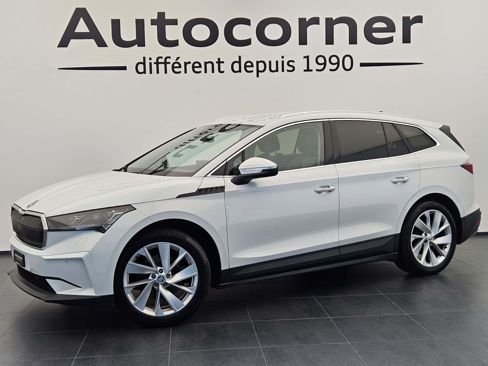SKODA Enyaq iV 60-image-0