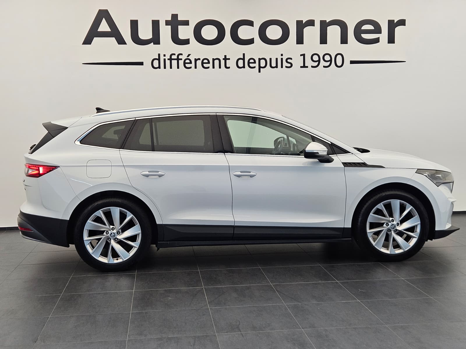 SKODA Enyaq iV 60-image-6