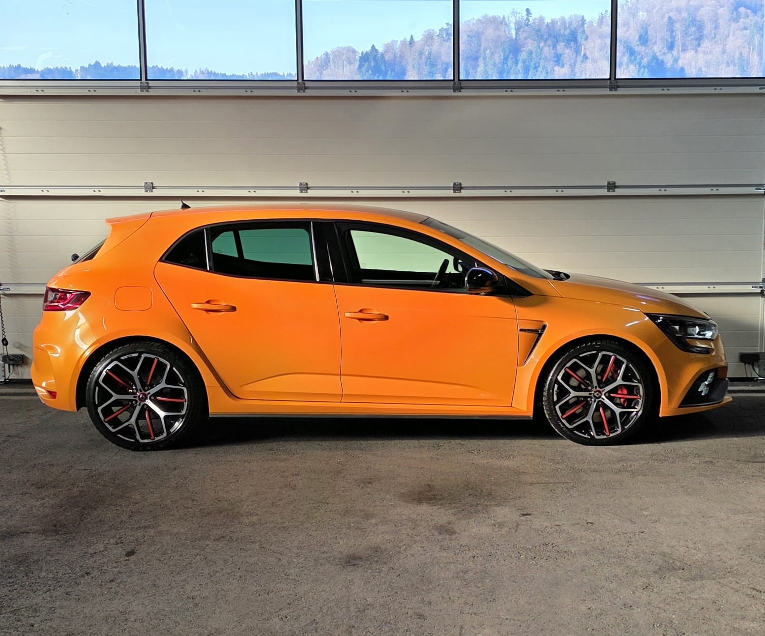 RENAULT Mégane Trophy 300 EDC-image-5