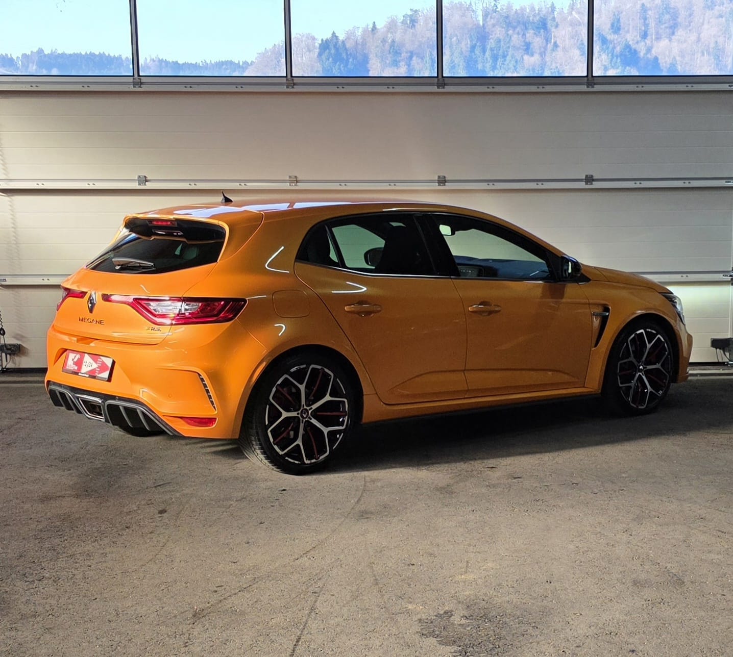 RENAULT Mégane Trophy 300 EDC-image-4