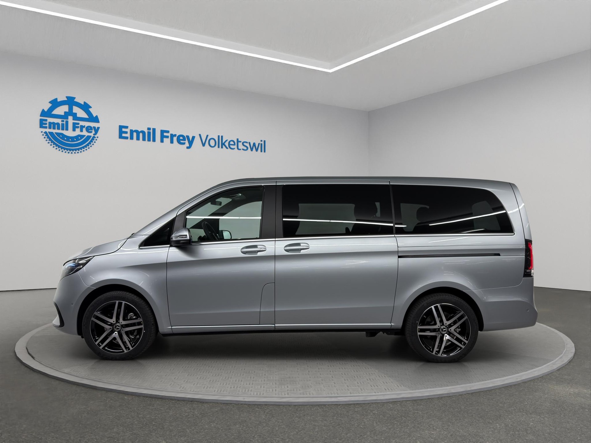 MERCEDES-BENZ V 250 d Avantgarde lang 4matic Van-image-1