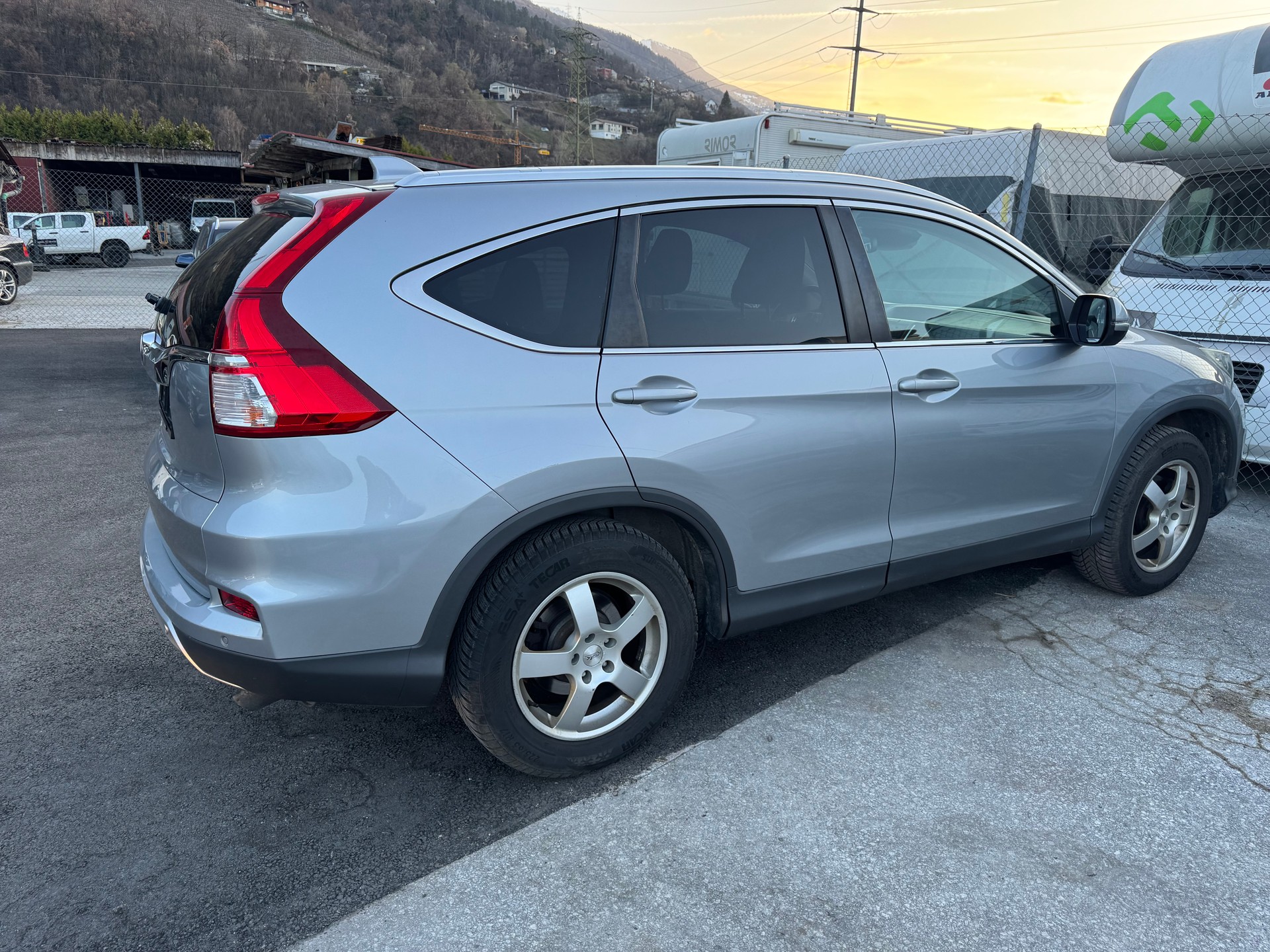 HONDA CR-V 1.6 i-DTEC Elegance Plus 4WD-image-2