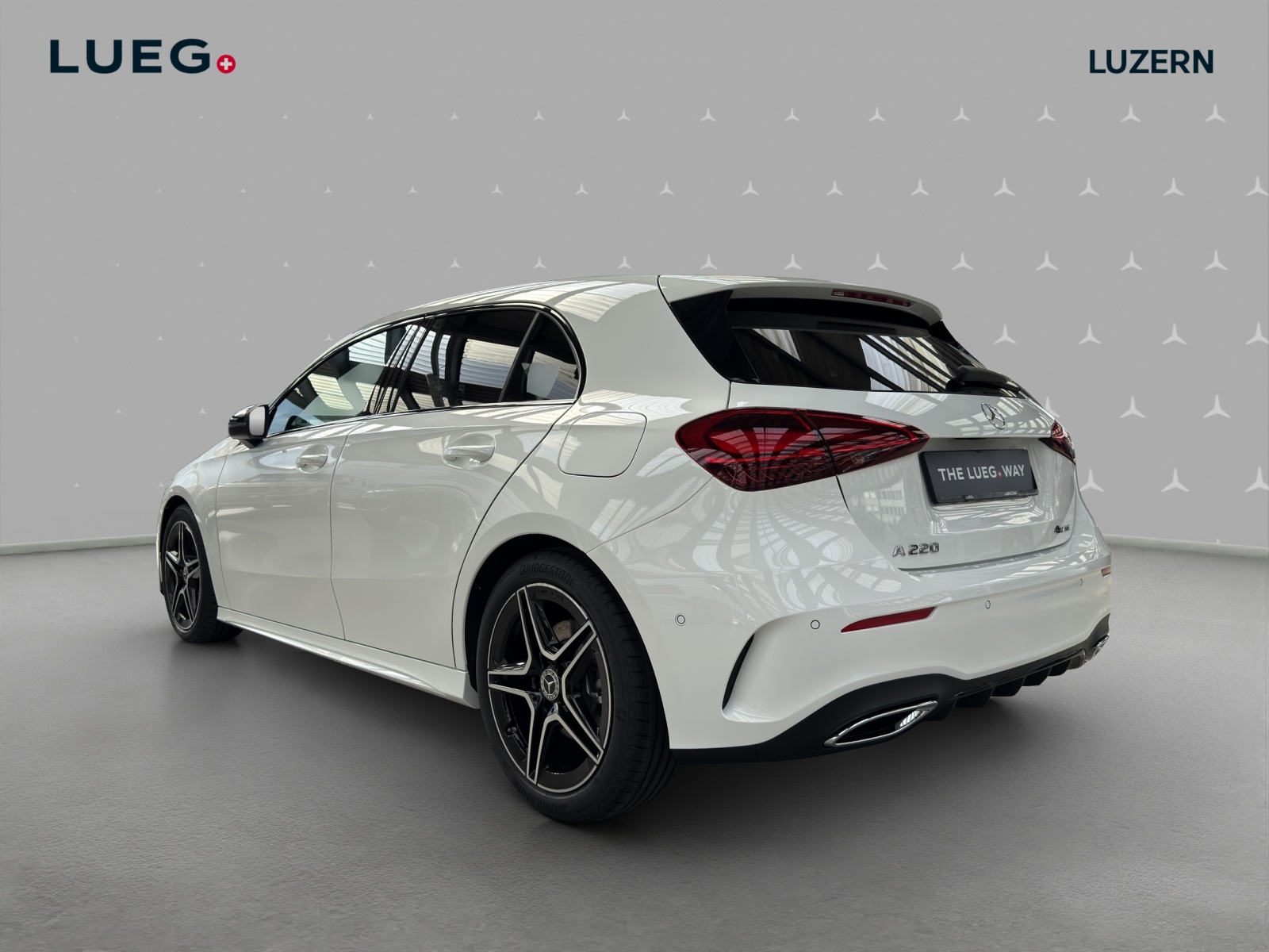 MERCEDES-BENZ A 220 4Matic 8G-DCT-image-2