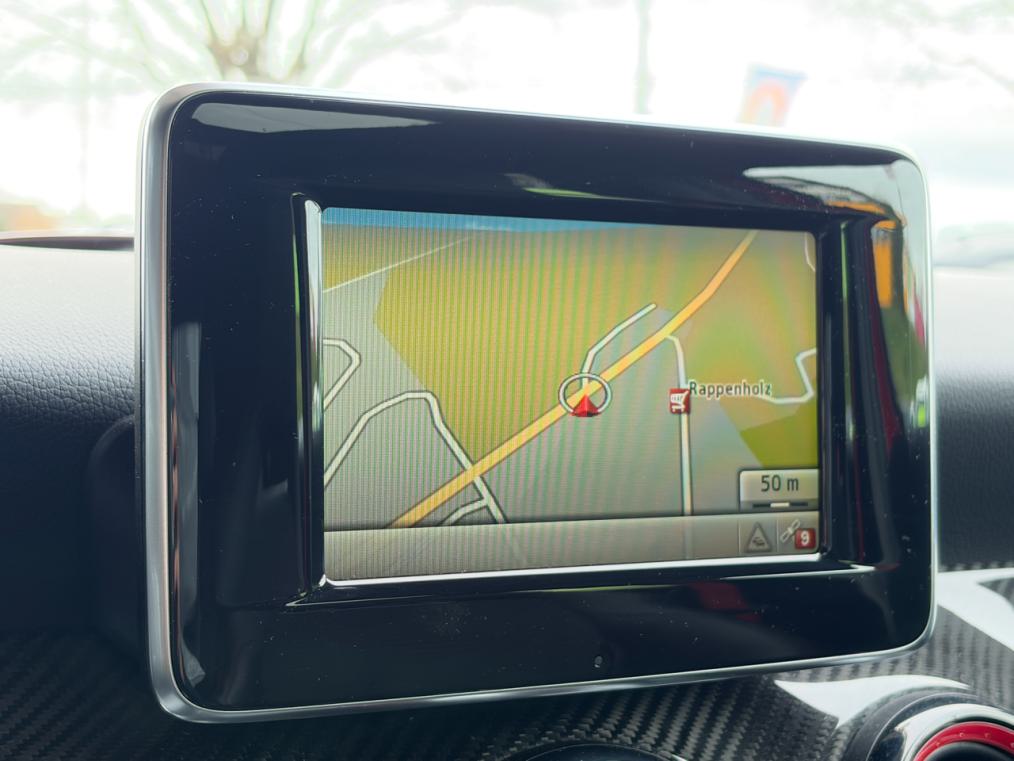 MERCEDES-BENZ GLA 45 AMG 4Matic 7G-DCT-image-7
