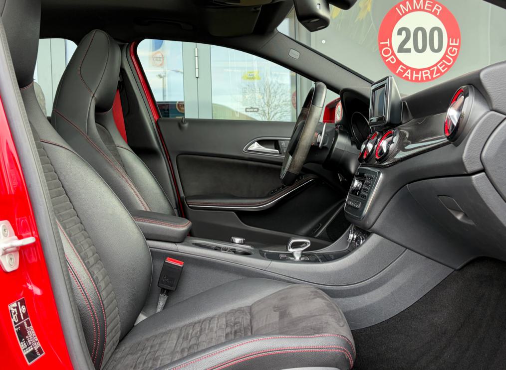 MERCEDES-BENZ GLA 45 AMG 4Matic 7G-DCT-image-9