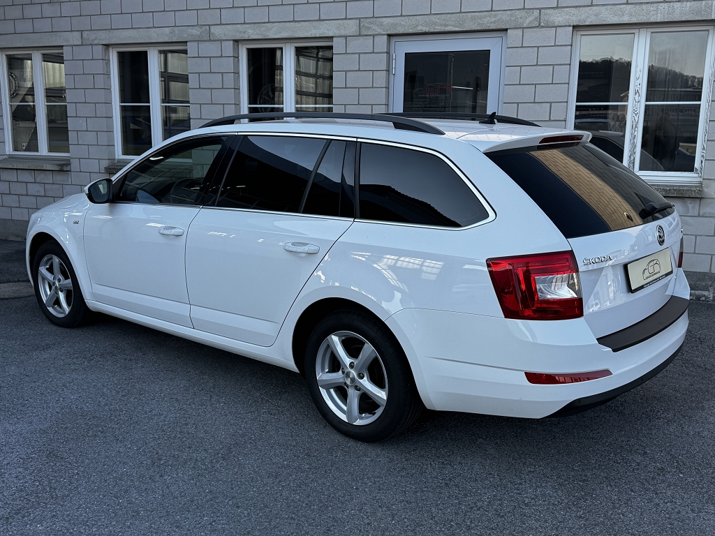 SKODA Octavia Combi 2.0 TDI 184 Swiss Ed. 4x4 DSG-image-5