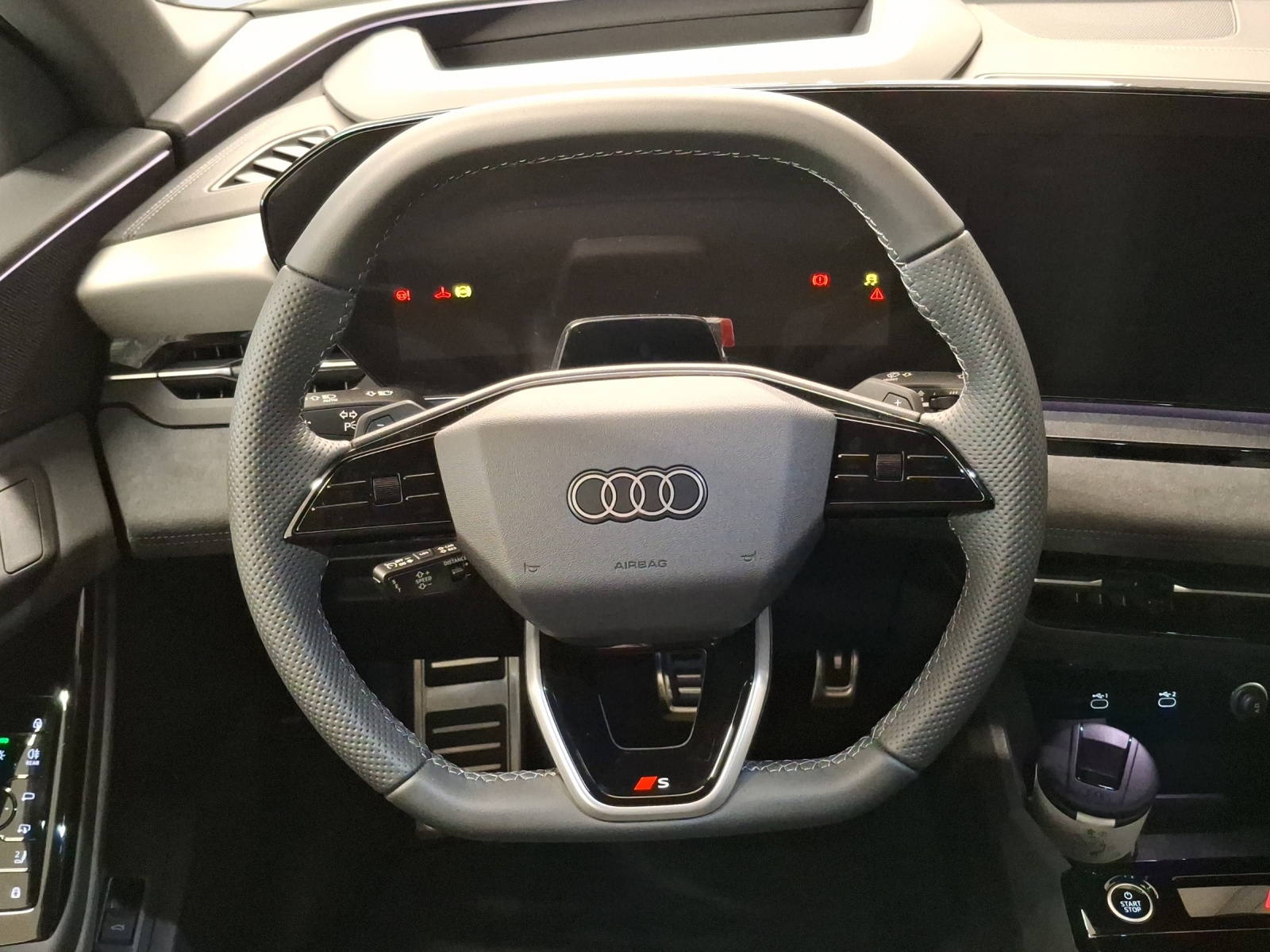 AUDI Q6 e-tron quattro-image-9