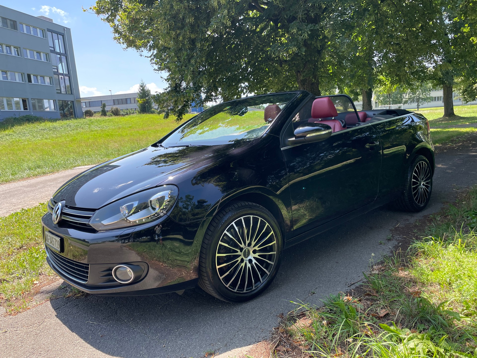 VW Golf Cabrio 1.4 TSI DSG-image-1