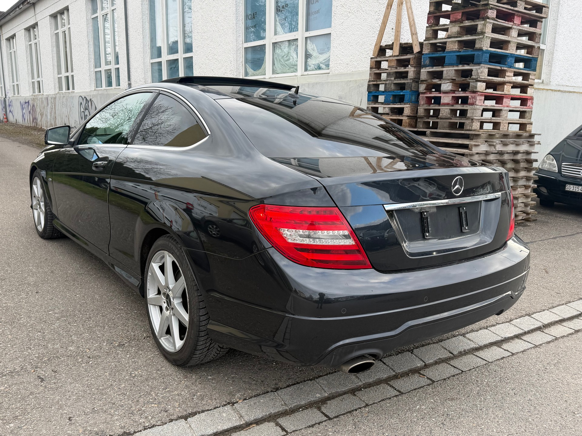 MERCEDES-BENZ C 220 CDI Coupé 7G-Tronic-image-4