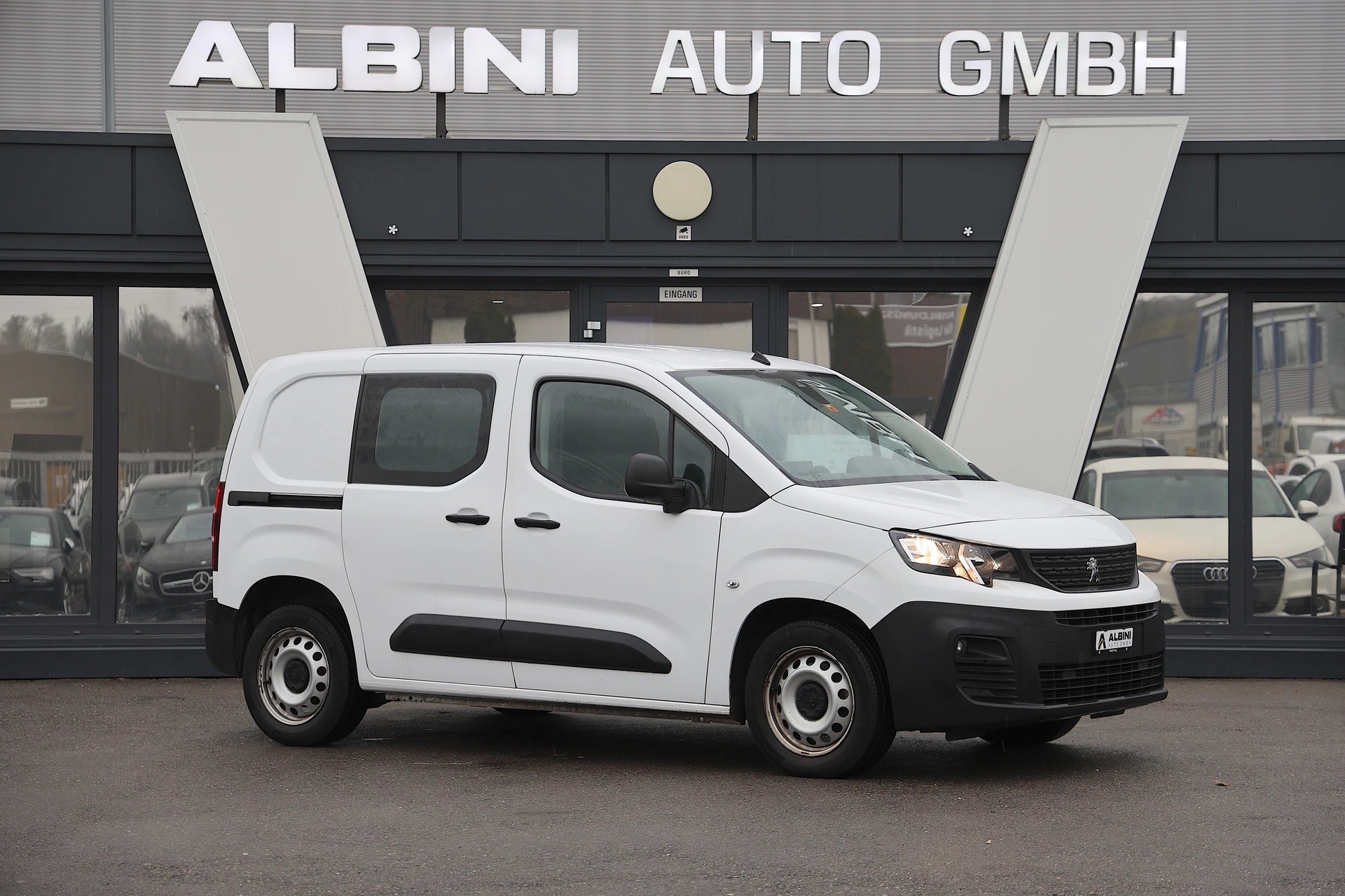 PEUGEOT Partner 1.5 Blue HDi s/s Asphalt 1000kg-image-1