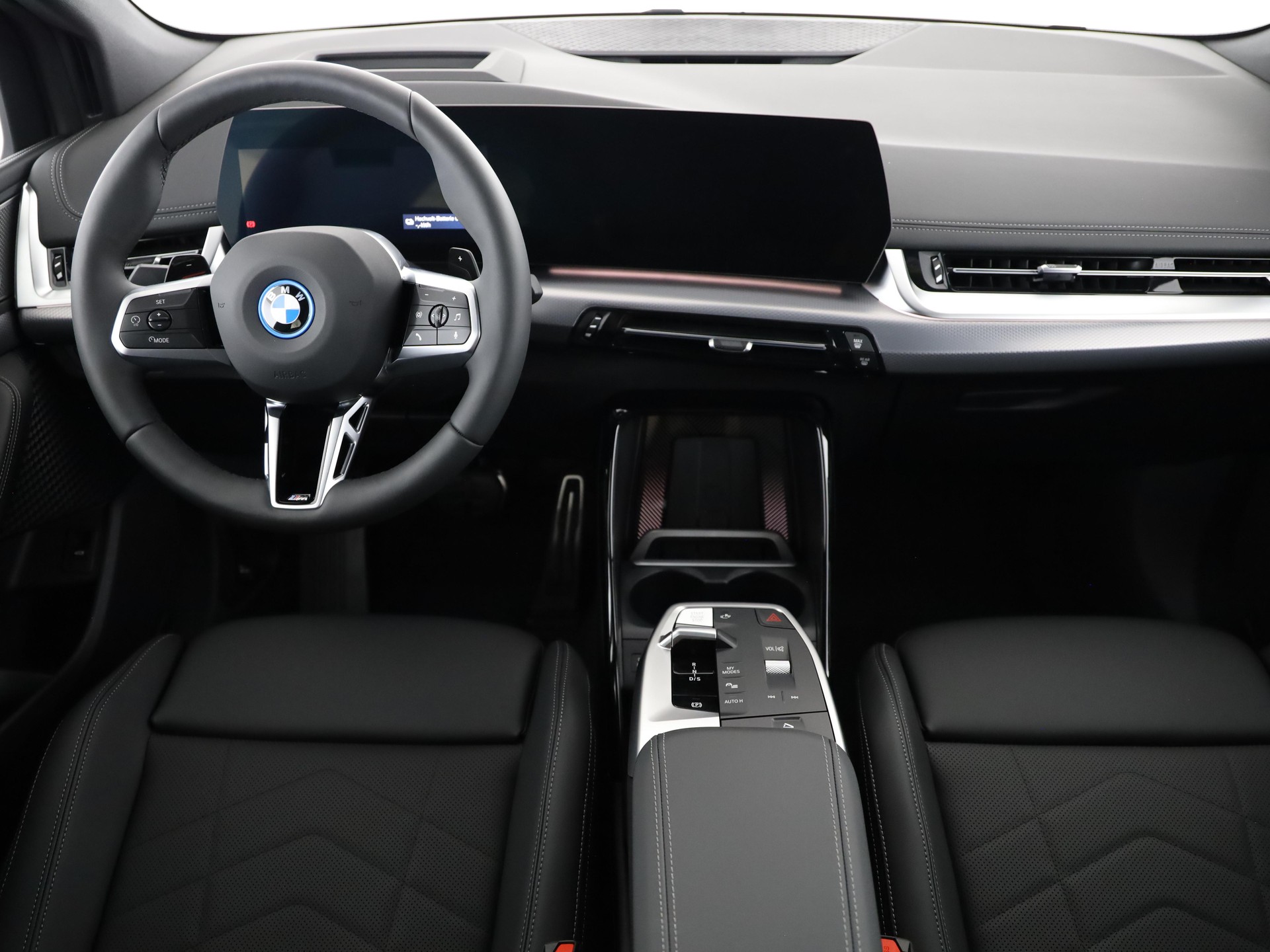 BMW 230e xDrive paddles Active Tourer-image-18