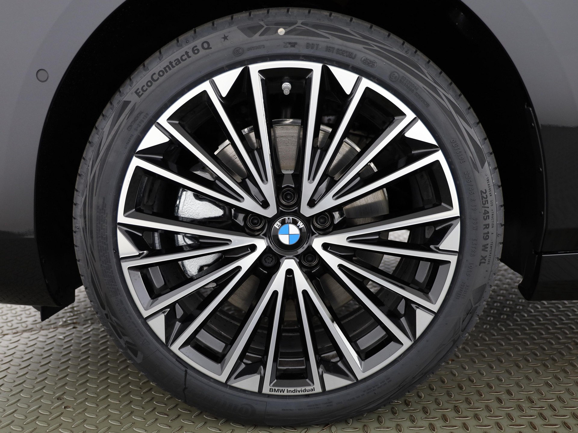 BMW 230e xDrive paddles Active Tourer-image-6
