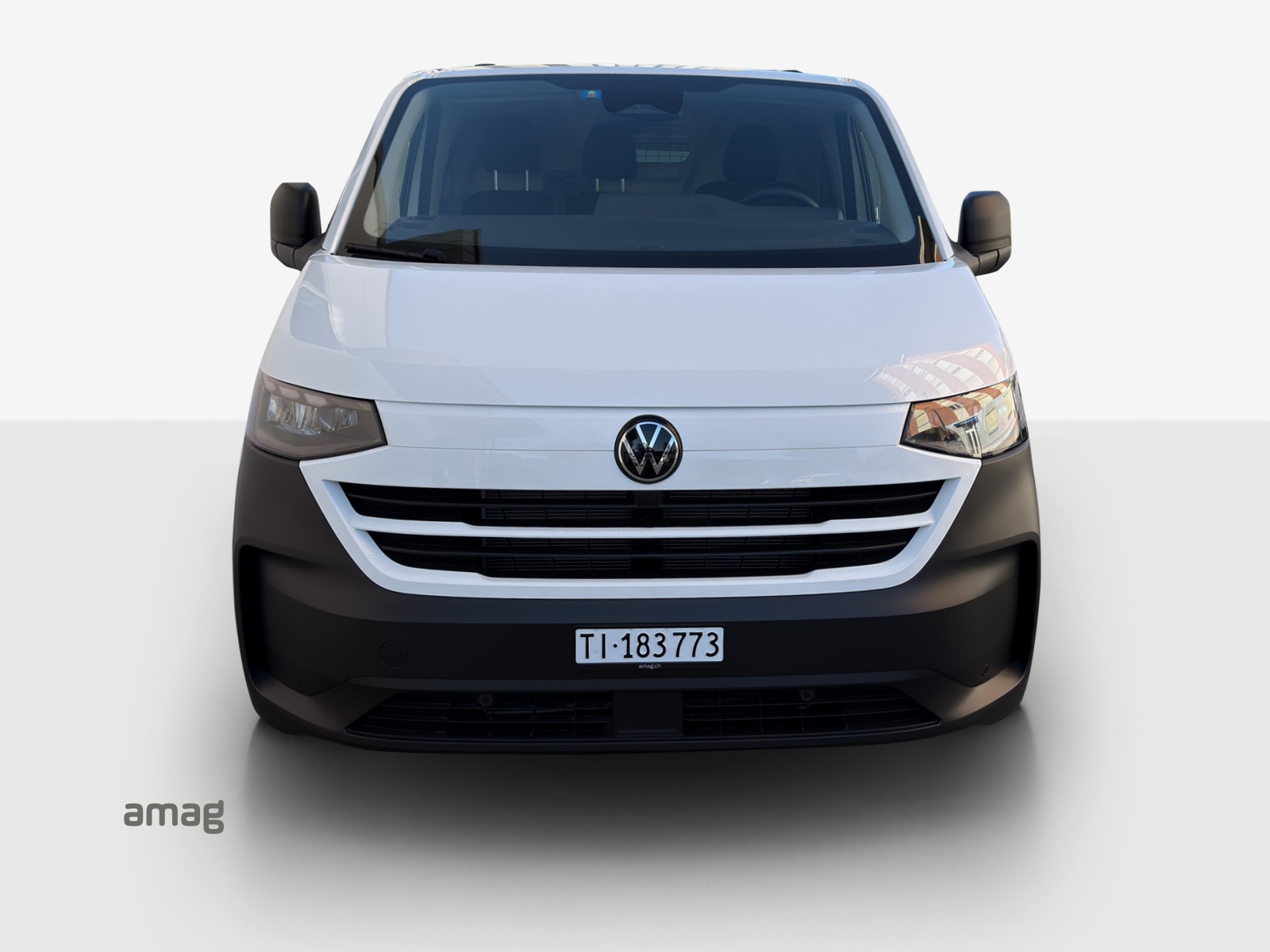 VW Transporter 2.0 TDI-image-6