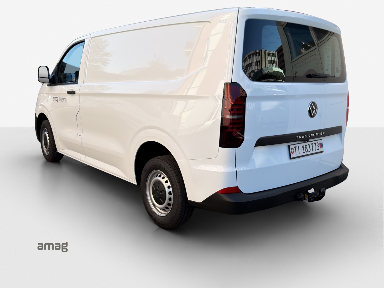 VW Transporter 2.0 TDI-showroom-element-2