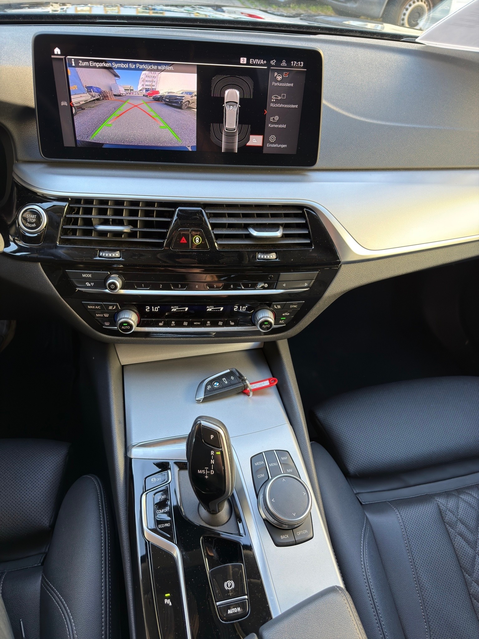 BMW 520d xDrive 48V Touring Fleet Edition Steptronic-image-15