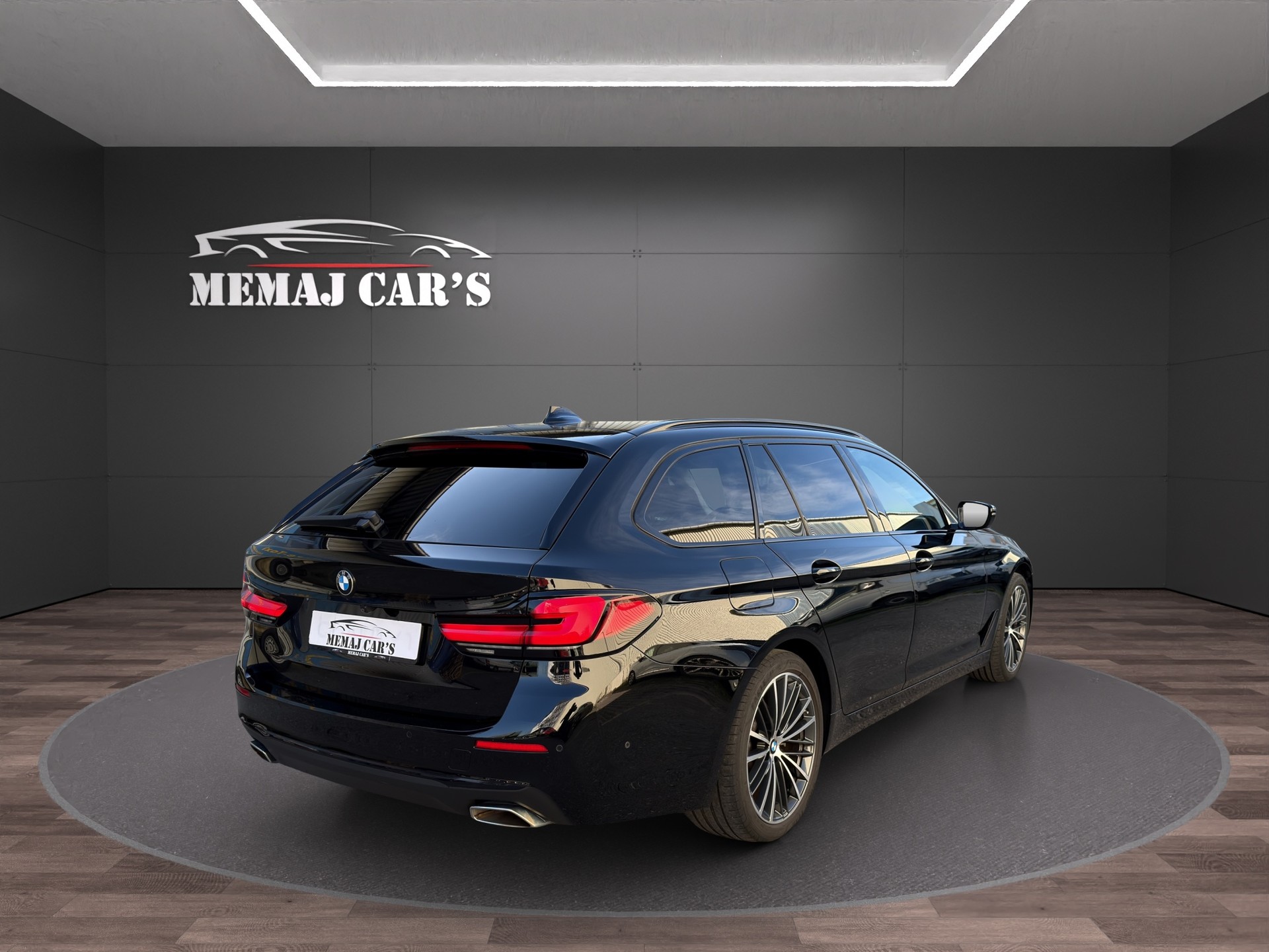 BMW 520d xDrive 48V Touring Fleet Edition Steptronic-image-6