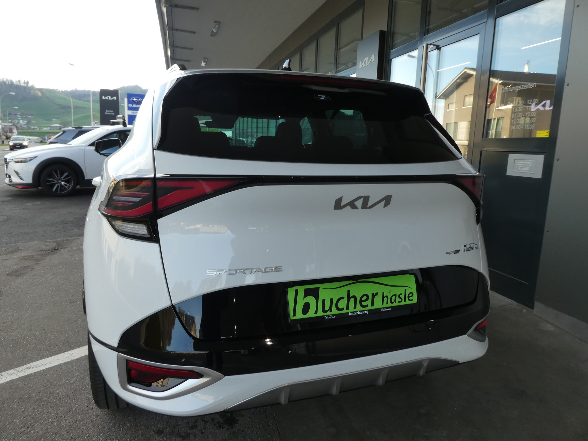 KIA Sportage 1.6T-GDi PHEV GT-Line 4x4 A-image-9