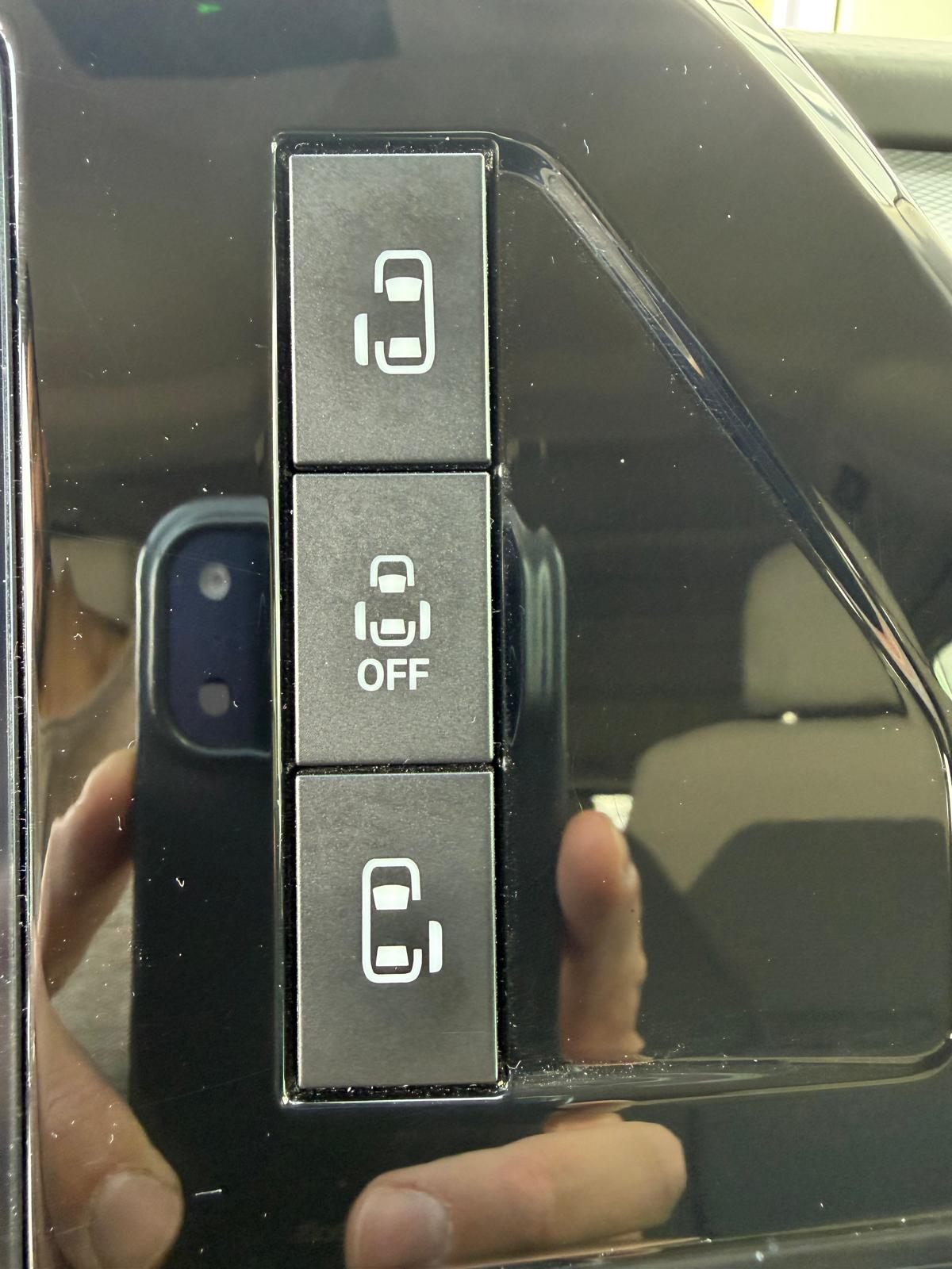 VW Multivan 1.4 eHybrid DSG Lang *** ELEKTRISCHE SCHIEBTÜREN ***-image-15