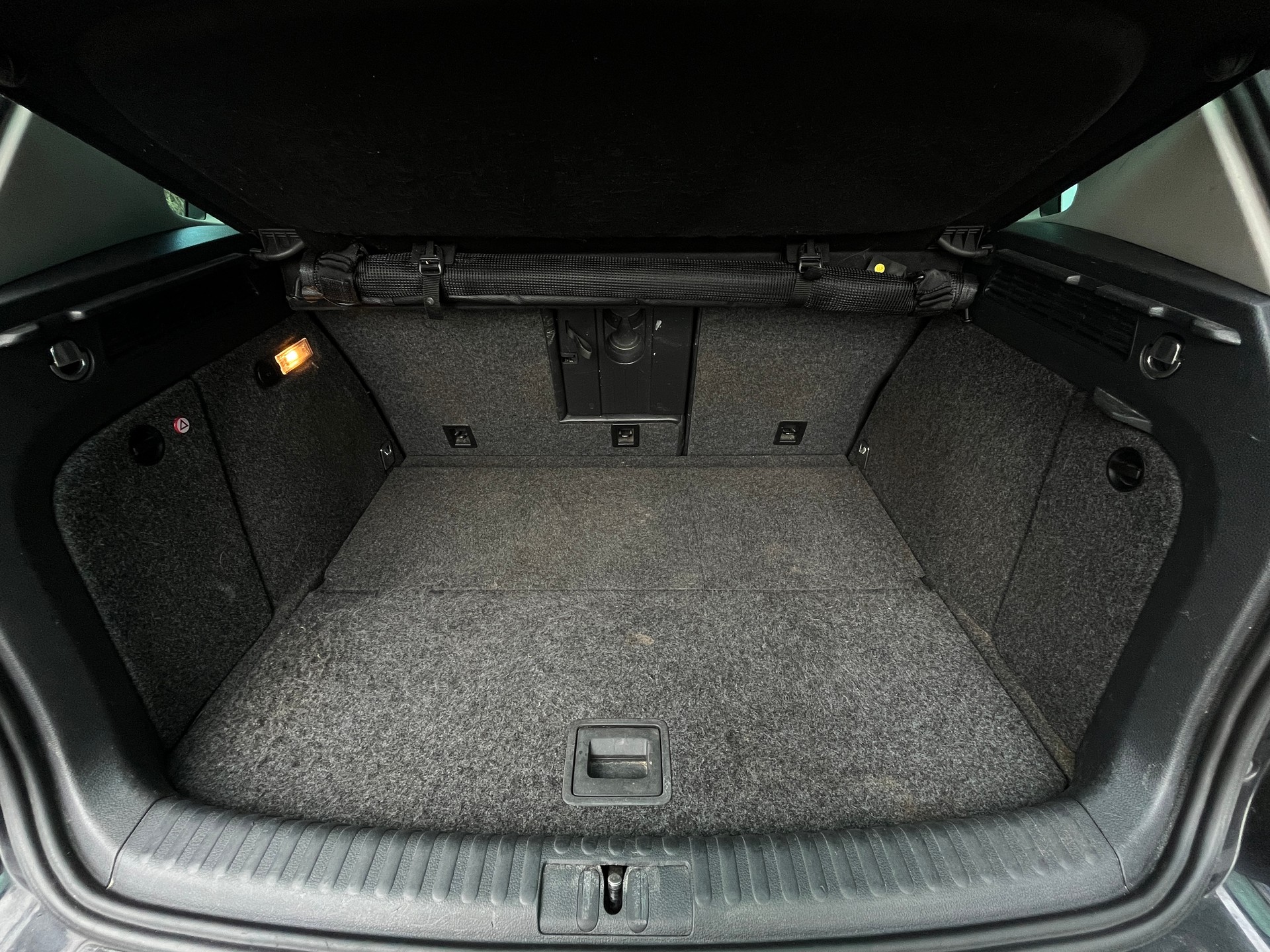 VW Tiguan 2.0 TSI R-Line-image-11