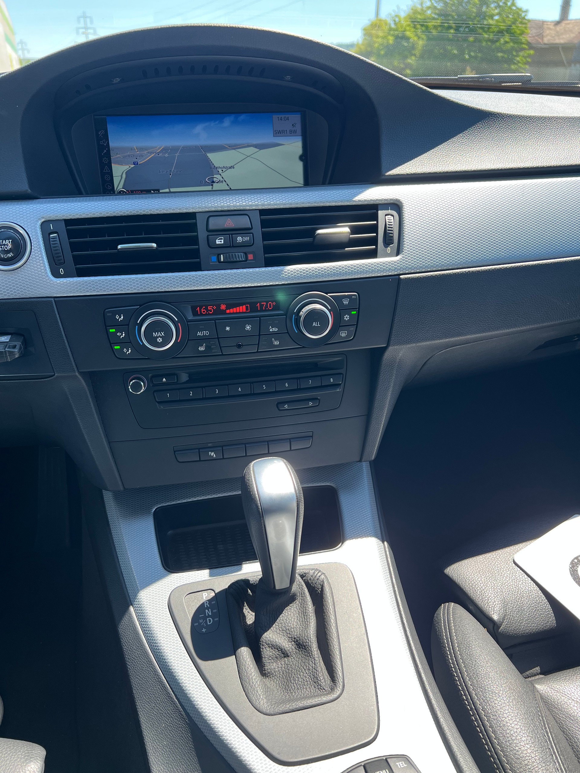 BMW 325i Touring Steptronic ***M-Sportpaket***-image-19