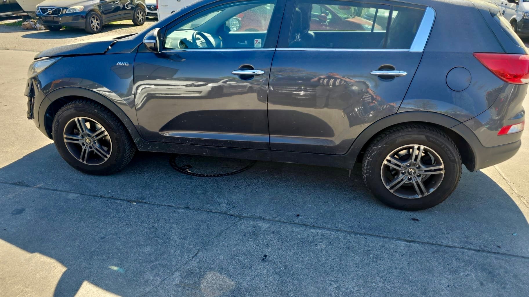 KIA Sportage 2.0 CRDi Style 4WD Automatic-image-3