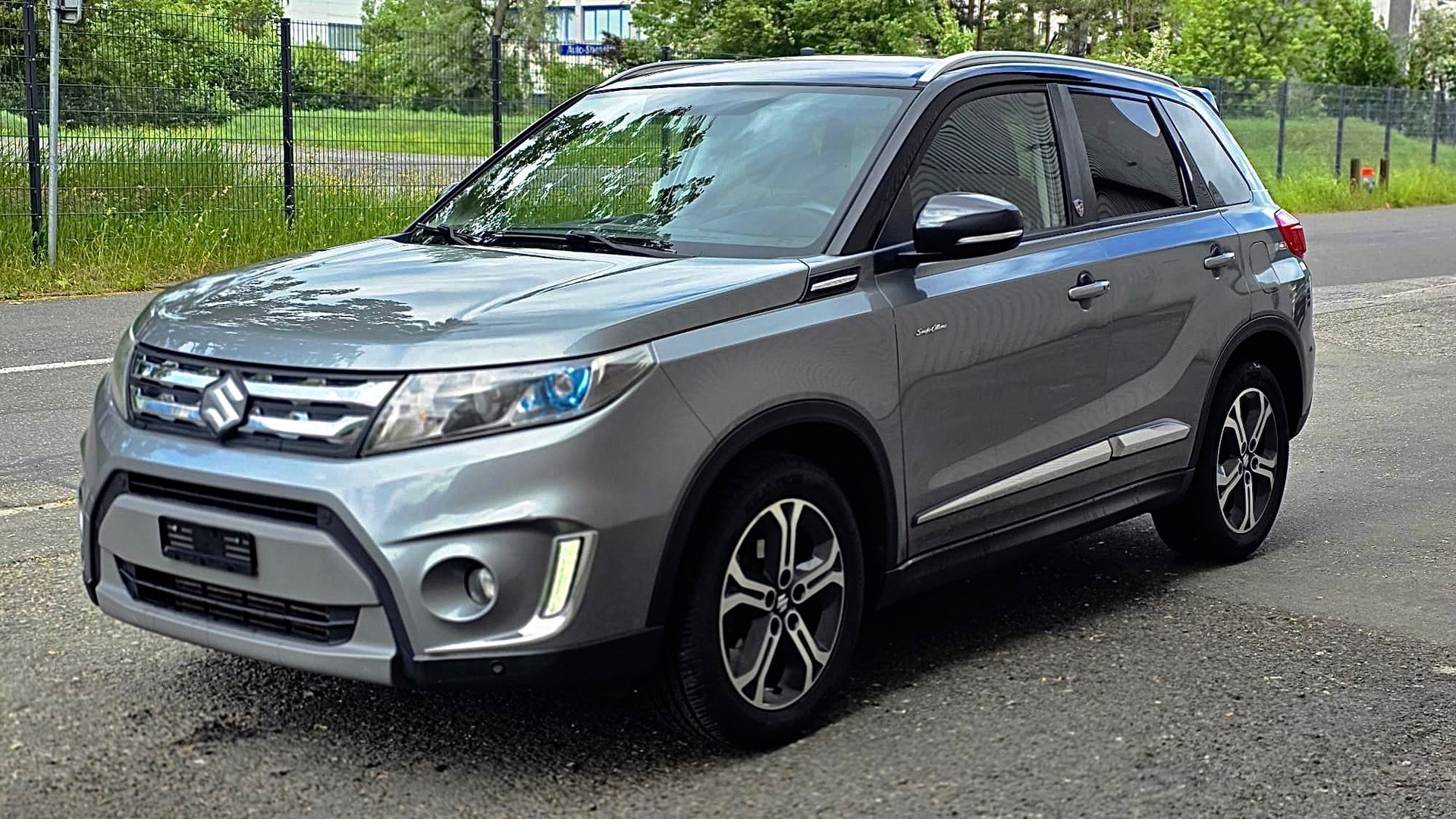 SUZUKI Vitara 1.6 TD Sergio Cellano Top TCSS-image-2
