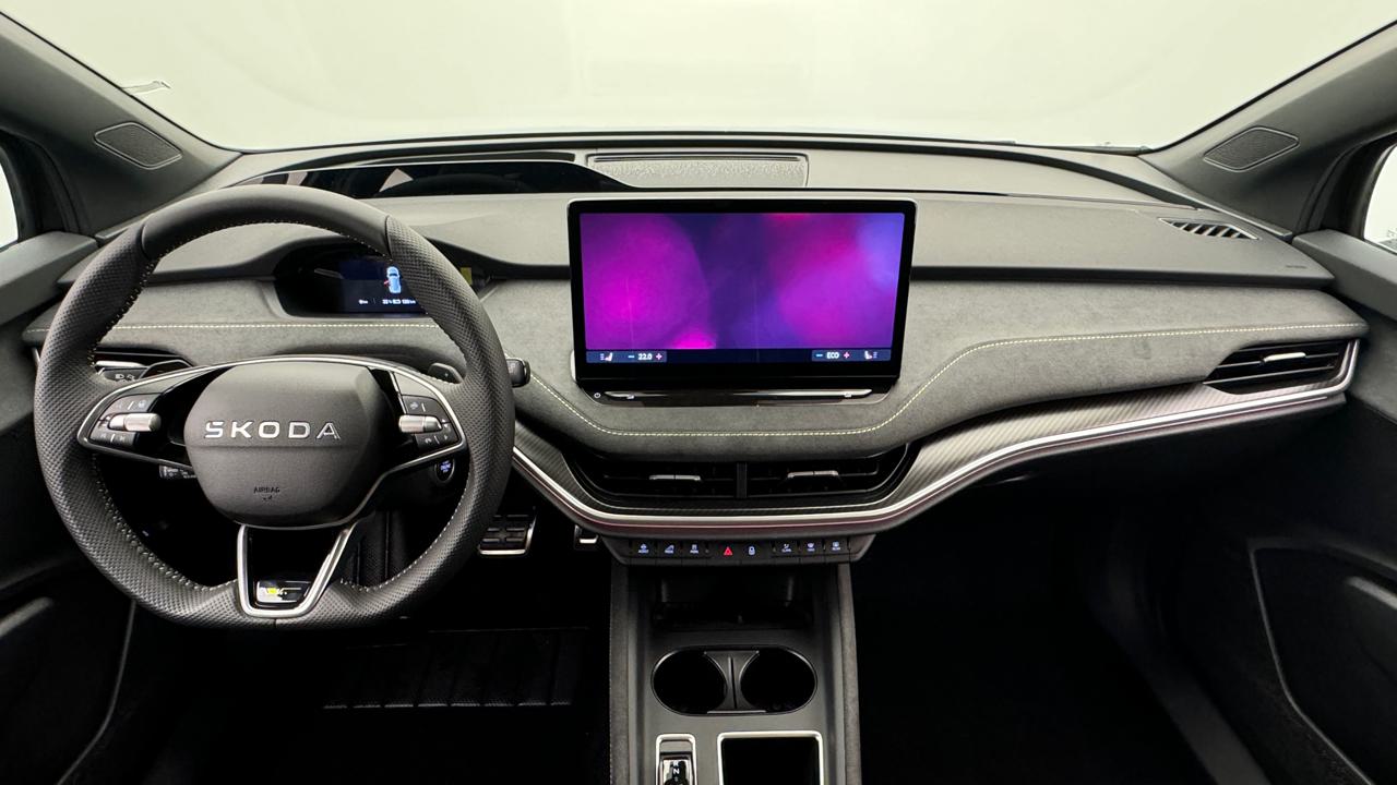 SKODA Enyaq 4x4 RS-image-5