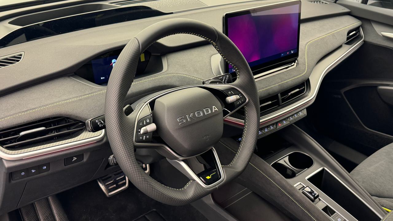 SKODA Enyaq 4x4 RS-image-6