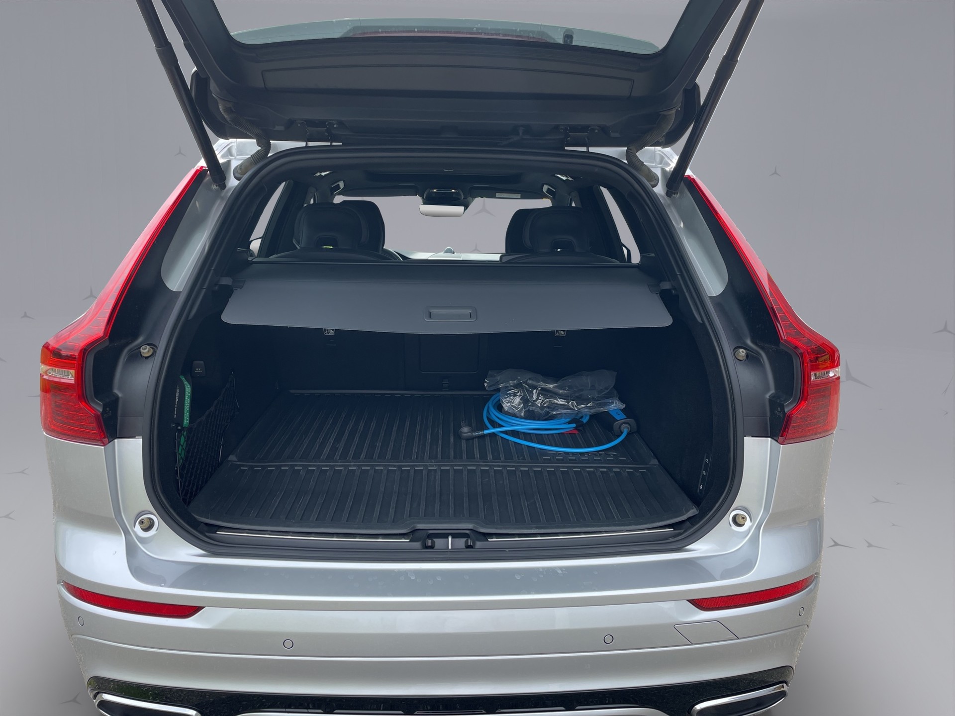 VOLVO XC60 2.0 T6 TE R-Design eAWD-image-19