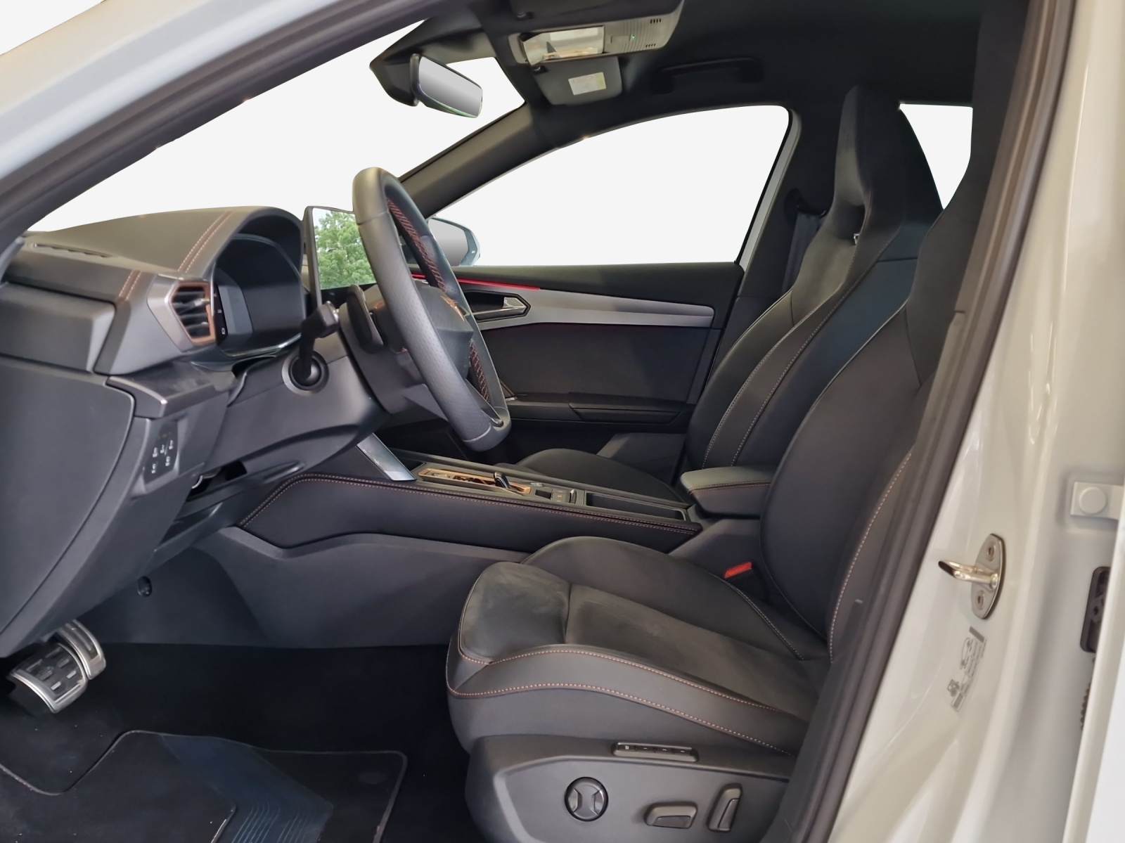 CUPRA Formentor 1.5 e-HYBRID pHEV VZ DSG-image-8