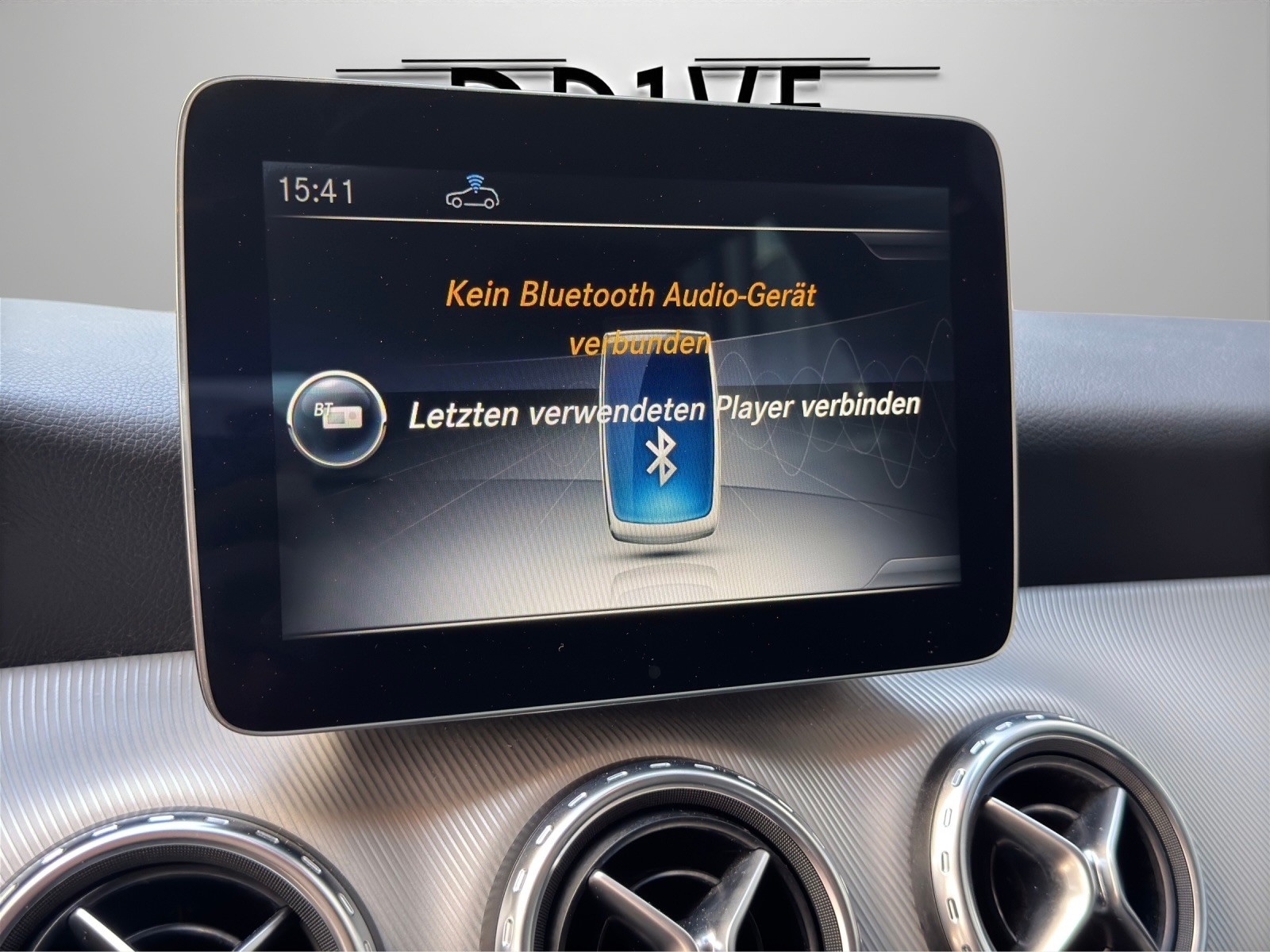 MERCEDES-BENZ GLA 200 Night Star 7G-DCT-image-14