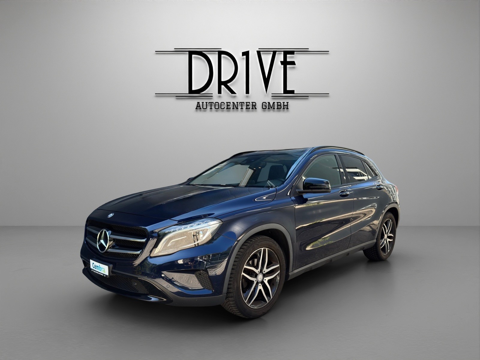 MERCEDES-BENZ GLA 200 Night Star 7G-DCT-image-0