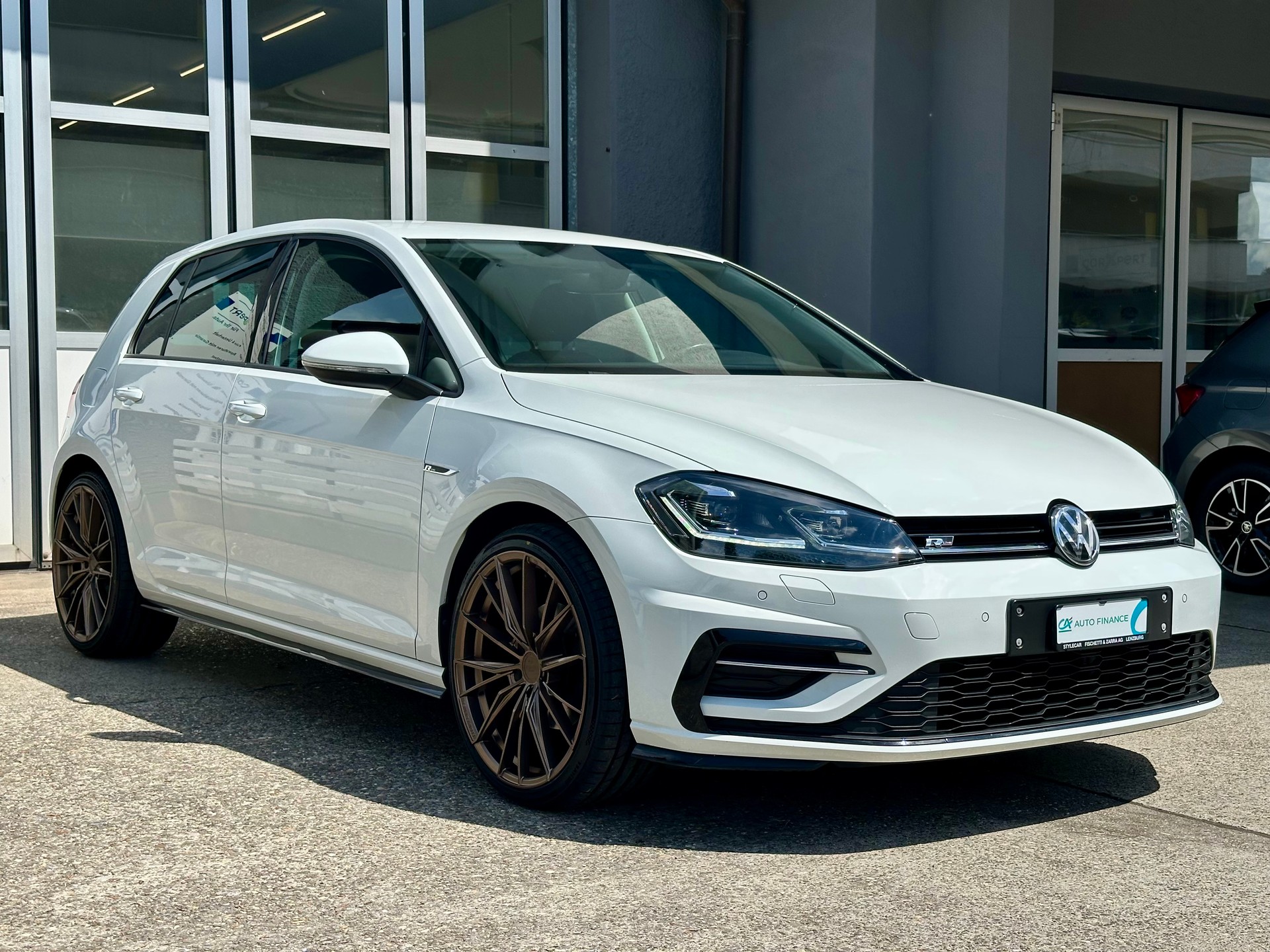 VW Golf 1.5 TSI EVO R Line DSG-image-4