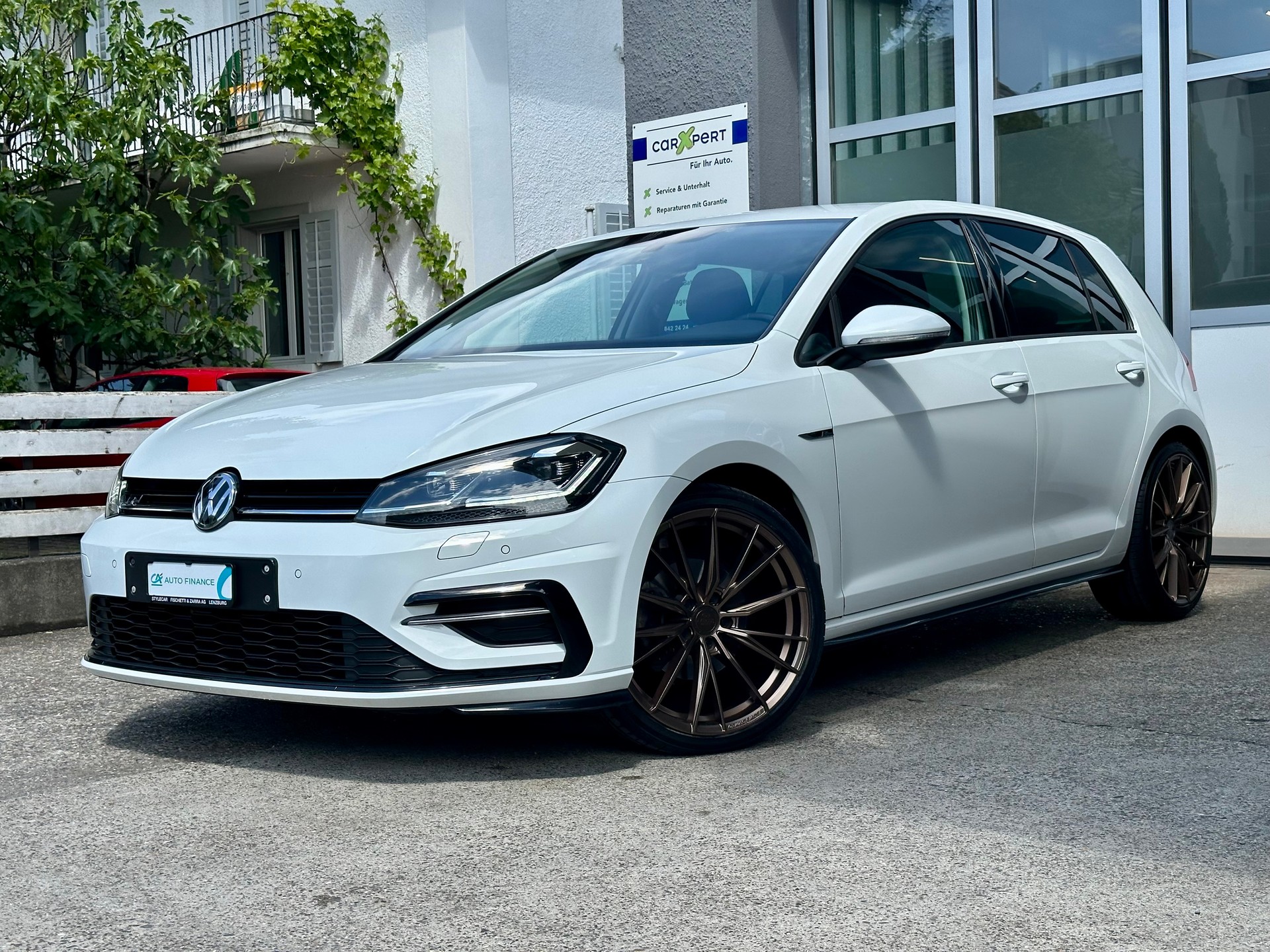 VW Golf 1.5 TSI EVO R Line DSG-showroom-element-1