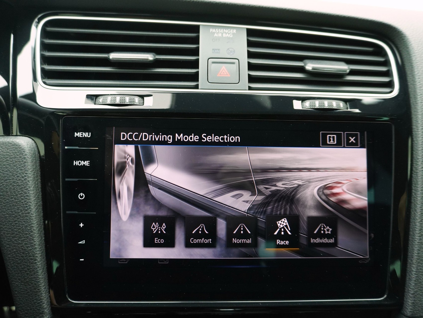 VW Golf 7 Variant 2.0 TSI DSG R 4Motion-image-22