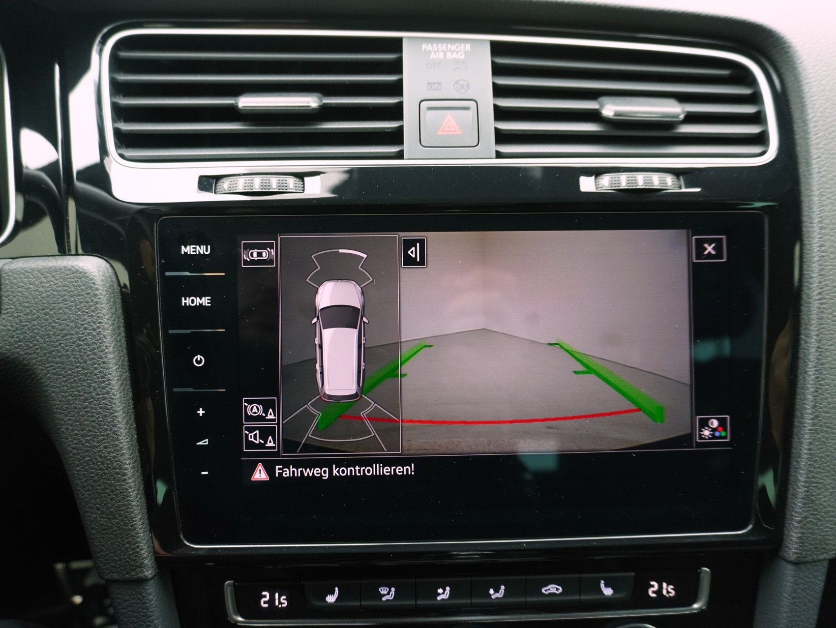 VW Golf 7 Variant 2.0 TSI DSG R 4Motion-image-20