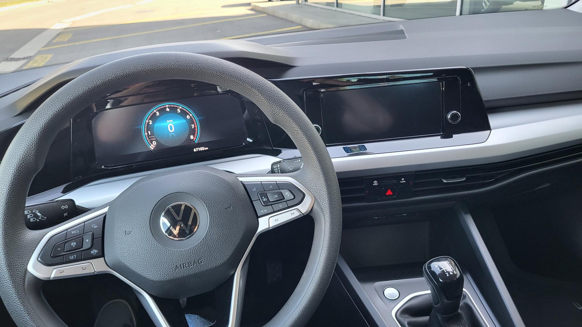 VW Golf Variant 1.0 TSI Value-image-10