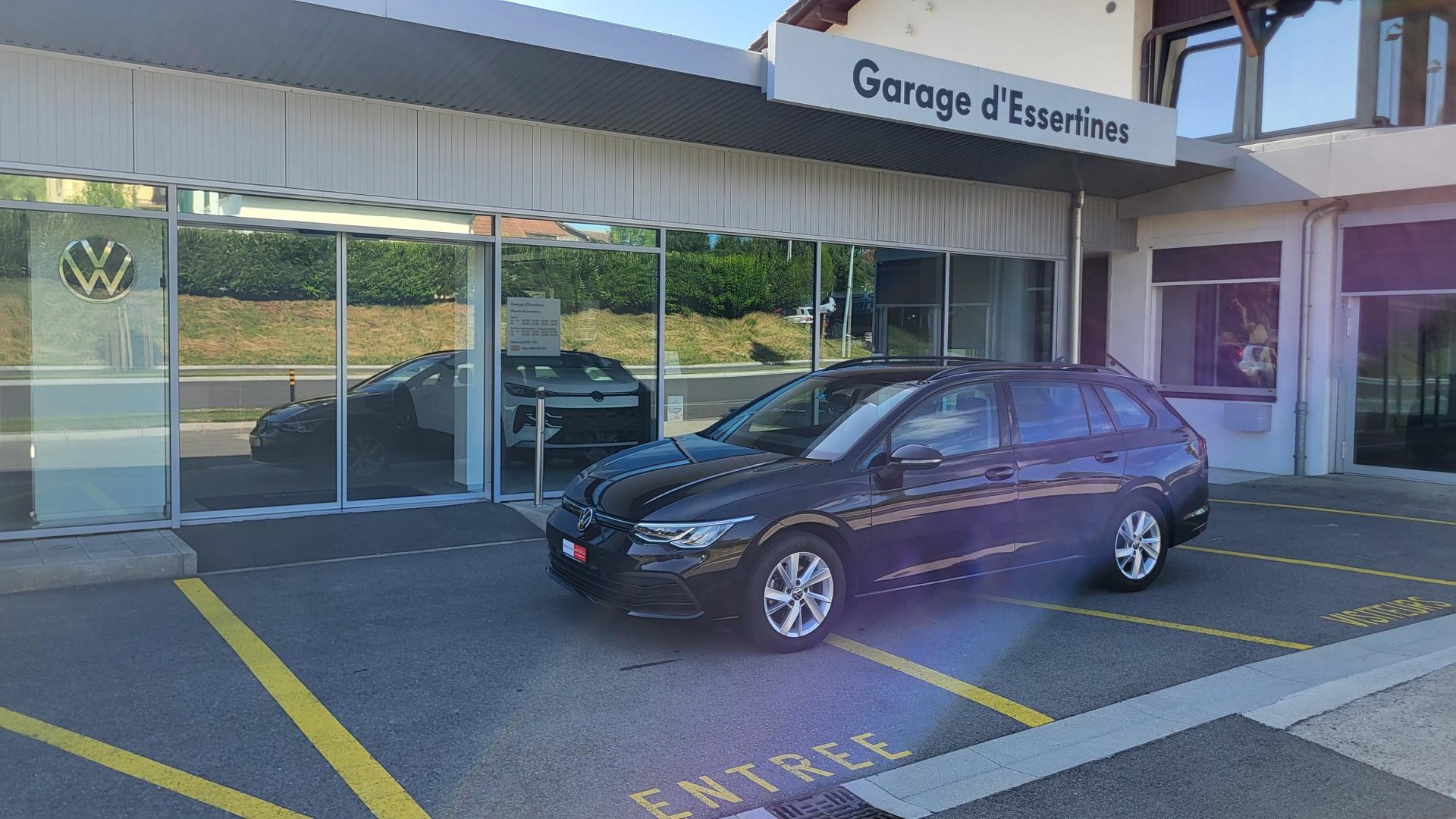 VW Golf Variant 1.0 TSI Value-image-1