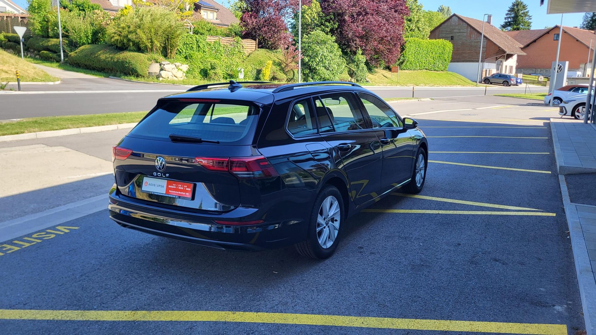 VW Golf Variant 1.0 TSI Value-image-4